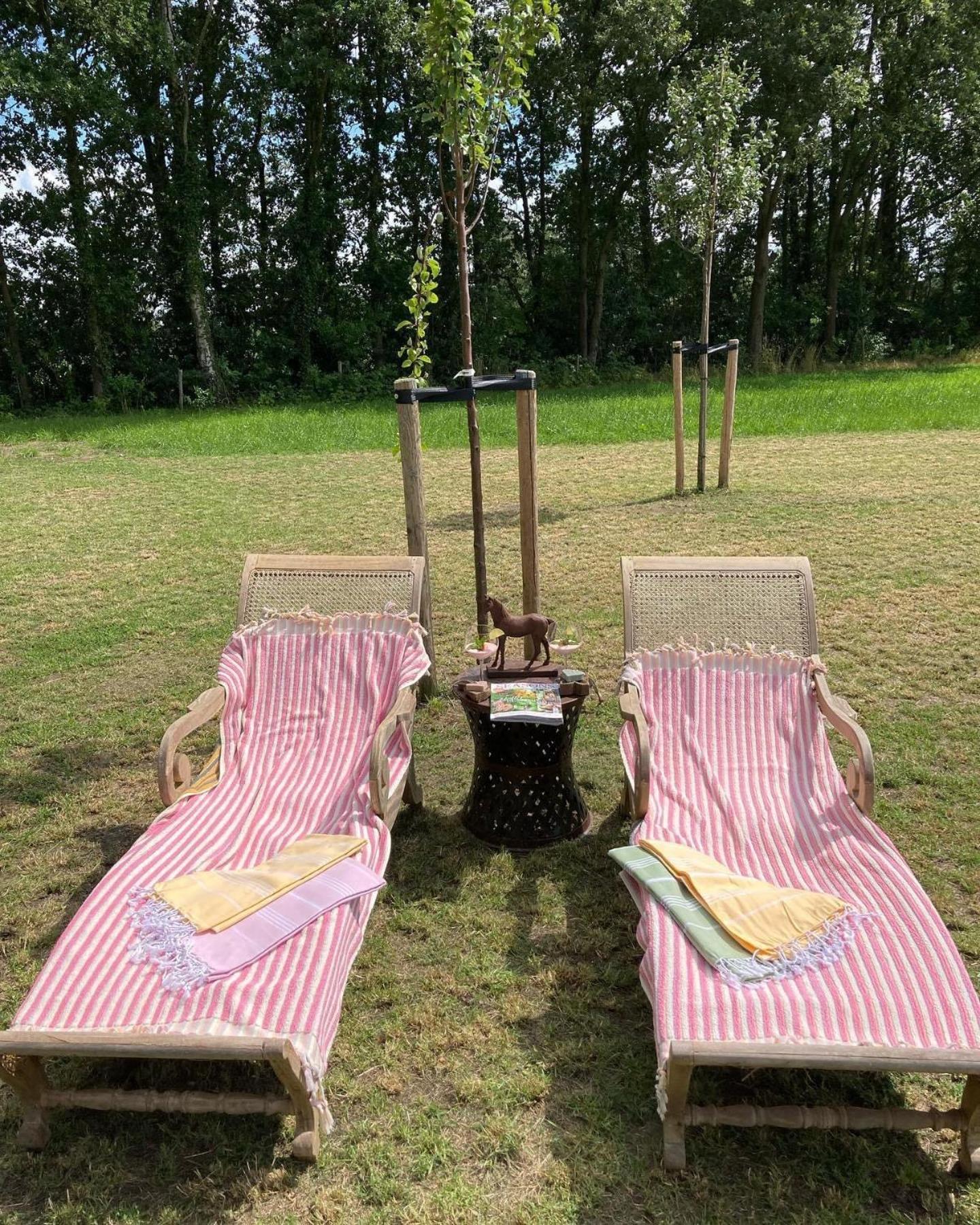 Bed & Breakfast Hoeve Happiness - Ontbijt Inbegrepen - Wellness Aanwezig Вортуізен Екстер'єр фото
