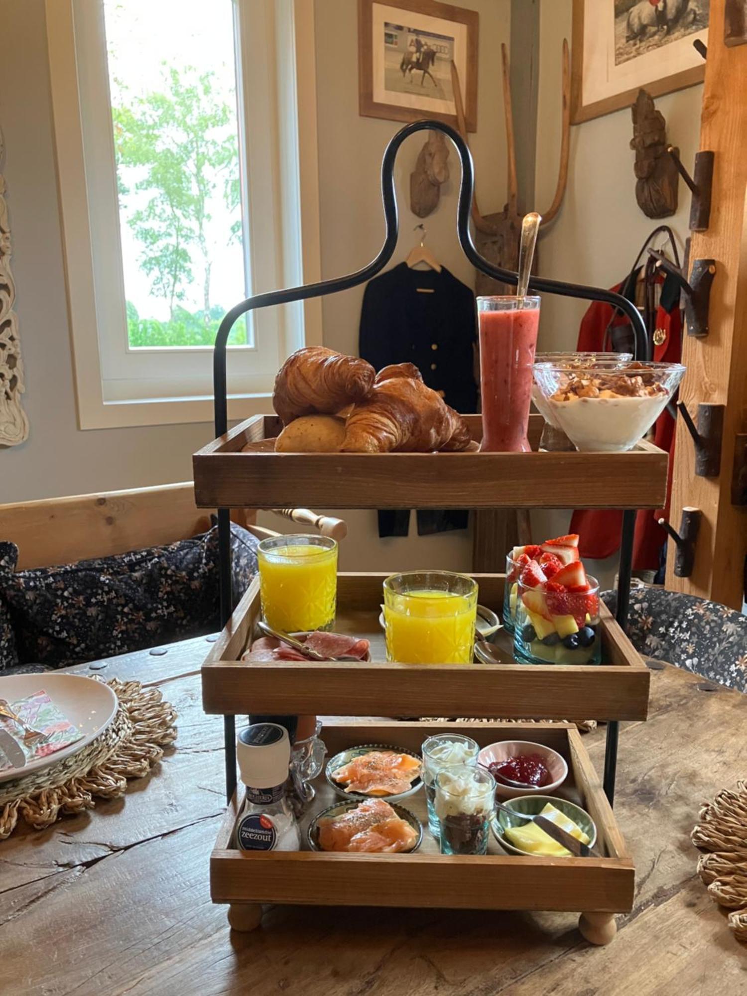 Bed & Breakfast Hoeve Happiness - Ontbijt Inbegrepen - Wellness Aanwezig Вортуізен Екстер'єр фото
