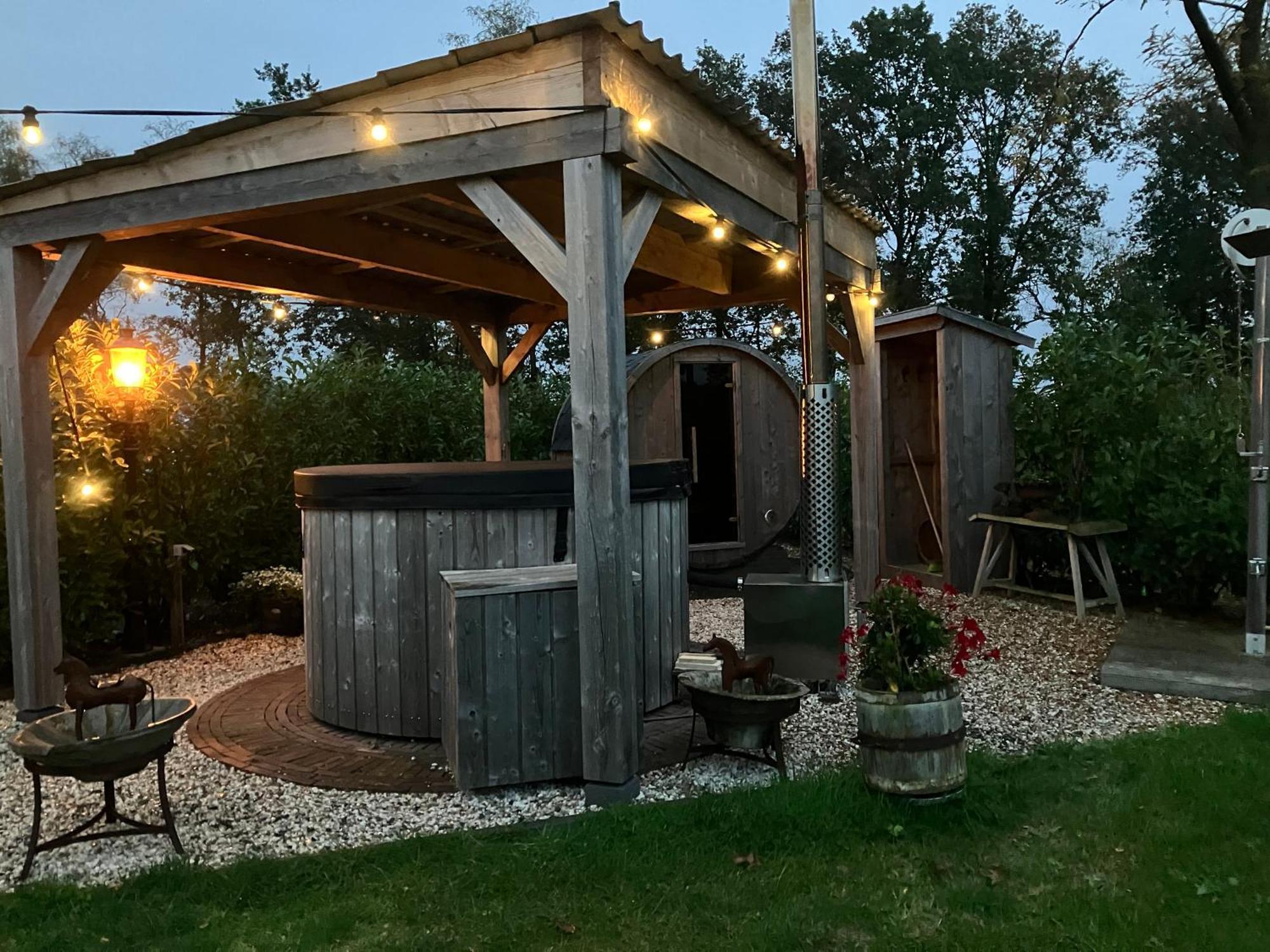 Bed & Breakfast Hoeve Happiness - Ontbijt Inbegrepen - Wellness Aanwezig Вортуізен Екстер'єр фото