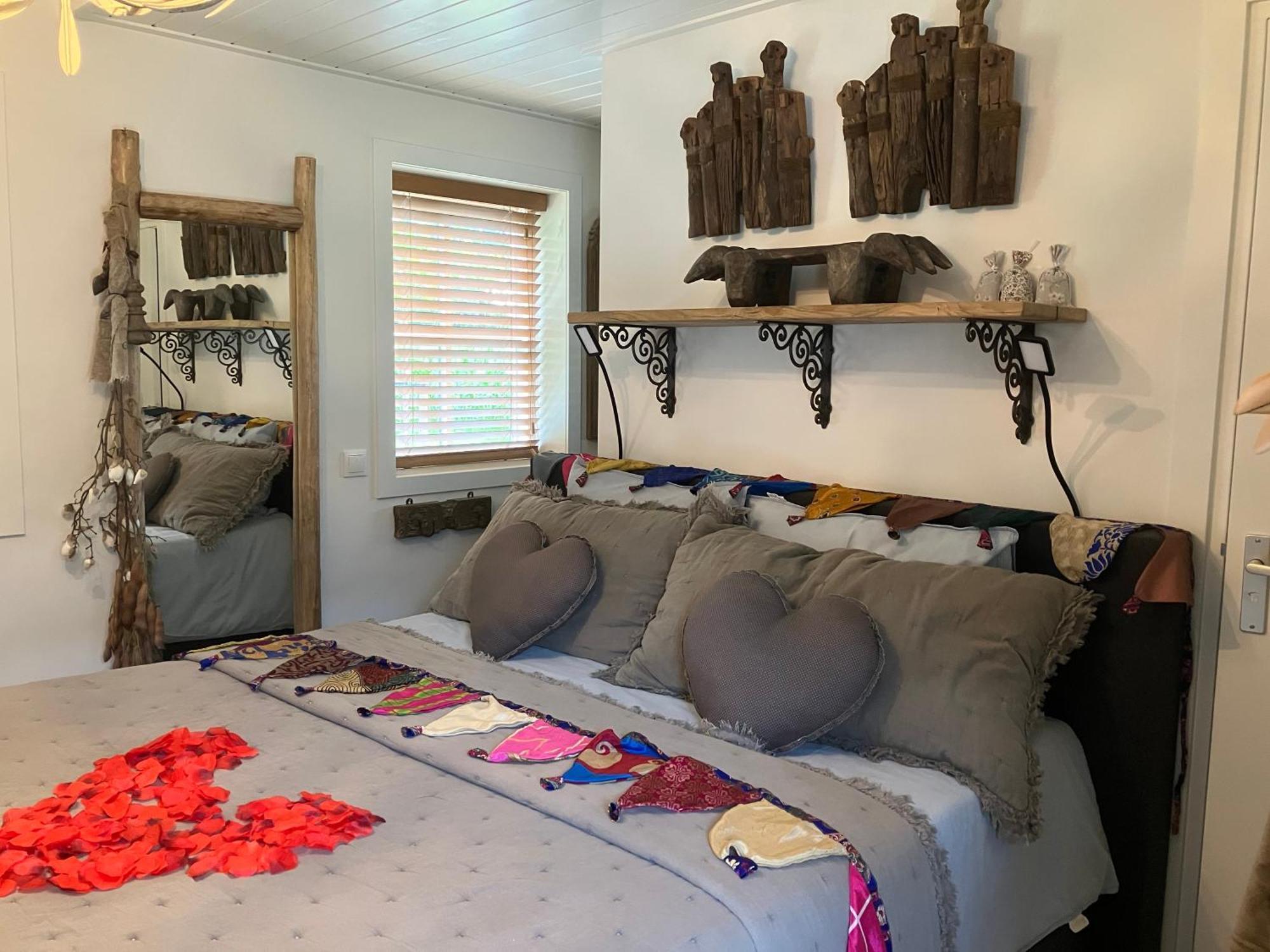 Bed & Breakfast Hoeve Happiness - Ontbijt Inbegrepen - Wellness Aanwezig Вортуізен Екстер'єр фото
